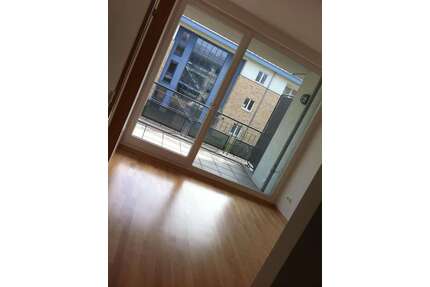 Wohnung zum Mieten in Berlin 722,13 € 52.71 m²