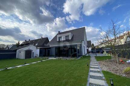 Haus zum Kaufen in Gladbeck 1.100.000,00 € 183 m²