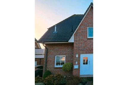 Schöne Maisonettenwohnung im Zweifamilienhaus in herrlicher Lage. - Glückstadt