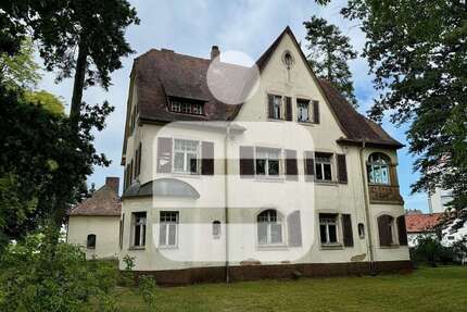 Haus zum Kaufen in Höchstadt 495.000,00 € 312 m²