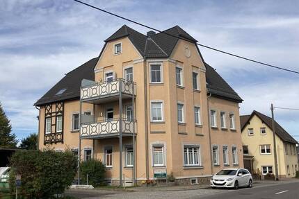 3-Raumwohnung mit Balkon und Carport - Gersdorf