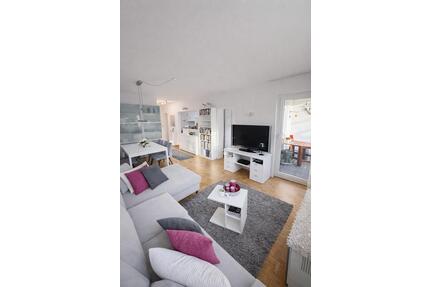 Frisch sanierte 2-Zimmer-Wohnung mit Balkon & Einbauküche - Haan