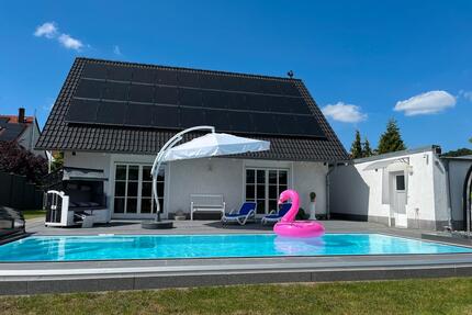 Massives Einfamilienhaus A+ mit Pool - Haus Erkner