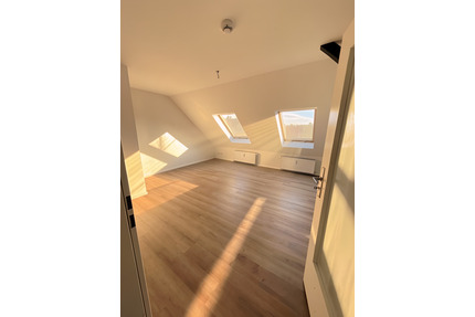 [VAC-14075] - Frisch renovierte Dachgeschoss Wohnung in Hannover!