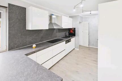 Wohnung zu Verkaufen - 385.000,00&nbsp;EUR Kaufpreis, ca.&nbsp; 144,40&nbsp;m&sup2; in Wildberg (PLZ: 72218)