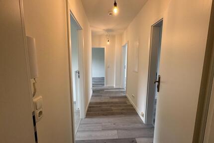 Moderne 3-Zimmer-Wohnung mit Balkon - Malente