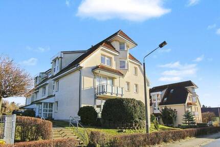 *Bezugsfrei* 2- Zimmer Wohnung mit Balkon und Stellplatz - Radeberg