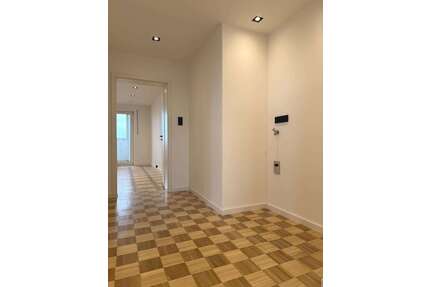 Wohnung zum Kaufen in Augsburg 325.000,00 € 75.78 m²