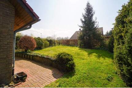 Einfamilienhaus mit möglicher Einliegerwohnung, Garten und die Chance auf zusätzlichen Baugrund - Paderborn / Dahl