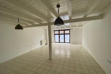 Schöne 2,5 Zimmer Wohnung in ruhiger Lage ab 01.04.2026 - Kolitzheim