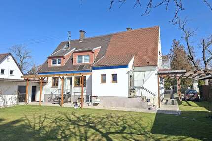 Haus zum Kaufen in Augsburg 1.100.000,00 € 172 m²