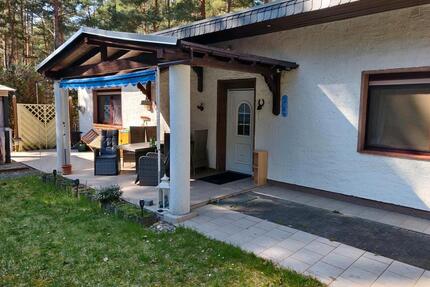 Schöner sonniger Bungalow Ferienhaus in Alt Schadow am See - Märkische Heide