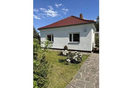 Möbliertes Einfamilienhaus in Berlin - Rudow (Mindestmietzeit 2 Monate)