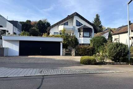 Haus zum Kaufen in Nürtingen 975.000,00 € 300 m²
