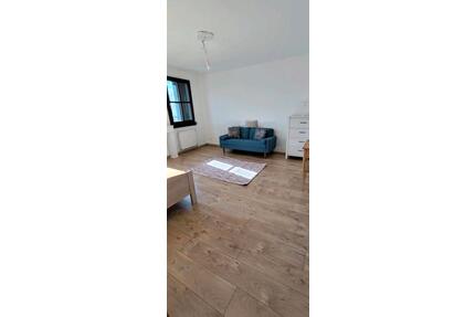 Schöne helle 3,5 Zimmerwohnung 91m³ in Wörrstadt, EBK, Balkon