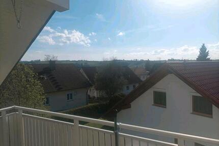 4 Zimmer Dachgeschoss Wohnung - 1.400,00&nbsp;EUR Kaltmiete, ca.&nbsp; 140,00&nbsp;m&sup2; in Altusried (PLZ: 87452)