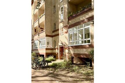 Bezugsfreie 2-Zimmer-Wohnung mit Loggia - direkt vom Eigentümer - Berlin Charlottenburg-Wilmersdorf