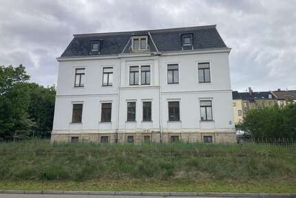 Haus zum Kaufen in Netzschkau 165.000,00 € 420 m²