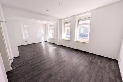 Frisch gestrichene 2 Zimmerwohnung im Erdgeschoss - Bremerhaven Geestemünde