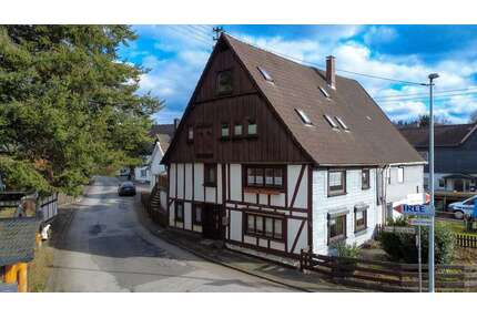 Haus zum Kaufen in Kreuztal 109.000,00 € 195 m²