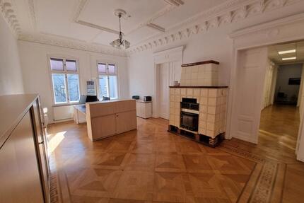 191m² 6 Zimmer Wohnung Küche, Bad, WC, Nördliche Innenstadt - Halle (Saale)