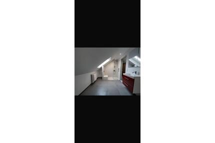 3-Zimmer-Wohnung mit Garage, Stellplatz und Gartenanteil - Rotthalmünster