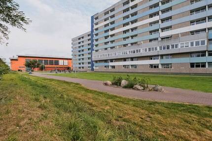 Kernsanierte und neu eingerichtete wunderschöne Wohnung mit Blick in den Grünen. - Heiligenhafen