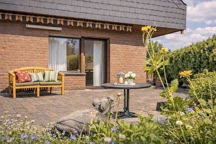 Haus zum Kaufen in Ettringen 395.000,00 € 180 m²