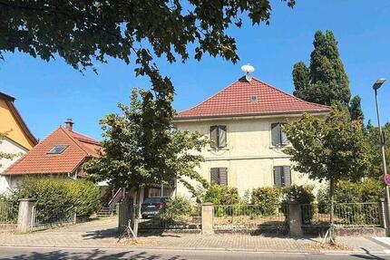 Rarität in Wiesloch, 624 m² Grundstück mit zwei Häusern