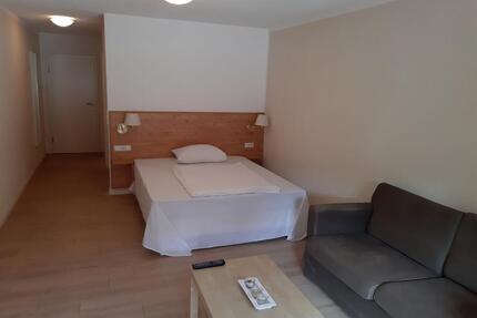 Top Apartment in Oberkochen – 38qm voll möbliert, Boxspringbett,
