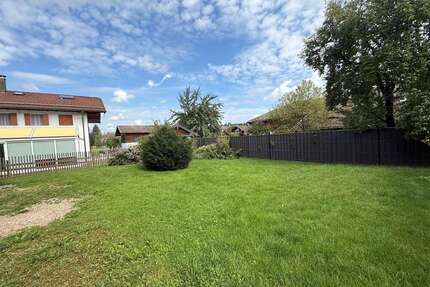 Grundstück zu verkaufen in Seeon-Seebruck 325.000,00 € 575 m²