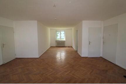 1. OG 4 Zimmer ab sofort - 961,00&nbsp;EUR Kaltmiete, ca.&nbsp; 101,10&nbsp;m&sup2; in Kaufbeuren (PLZ: 87600)