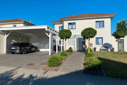 Charmantes Einfamilienhaus mit schönem Garten in Groß Schwülper