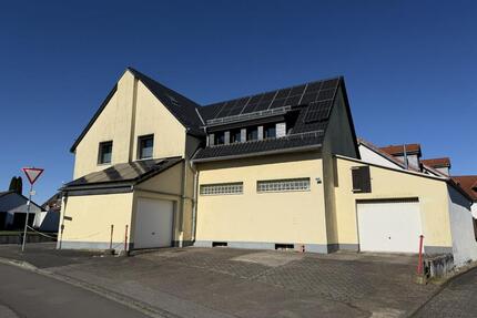 Großzügiges Wohnen mit Komfort, EBK und Garage in Odenthal-Glöbusch