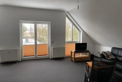 Schöne, geräumige und behagliche 2.-Zi.-DG-Whg in Zeven