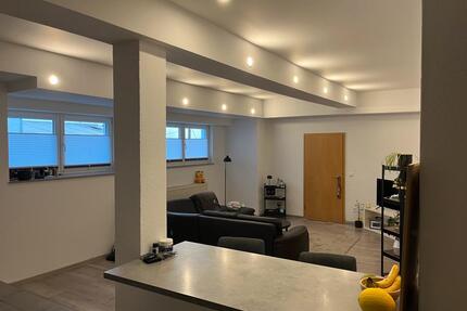 3-Zimmer-Wohnung (75 m²) in Unterspiesheim mit Stellplatz & Küche - Kolitzheim