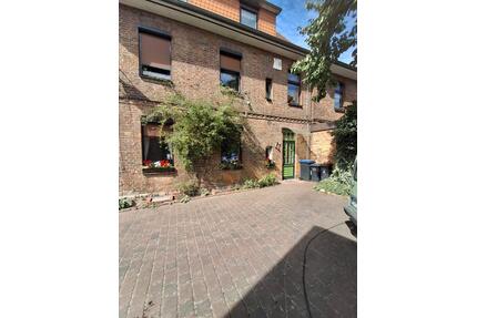 Mehrfamilienhaus - 185.000,00&nbsp;EUR Kaufpreis, ca.&nbsp; 178,00&nbsp;m&sup2; in Hagenow (PLZ: 19230)