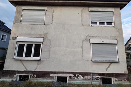 2-Familienhaus, Vollkeller, Doppelgarage, Handwerkerobjekt - Berlin Spandau