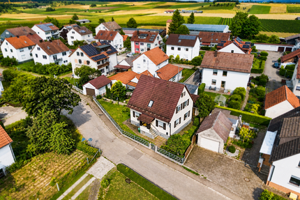 Haus zum Kaufen in Bernstadt 299.000,00 € 133.2 m²