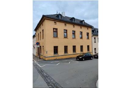 Großes MFH in Treuen (230m²) nahe Marktplatz–bezugsfertig!