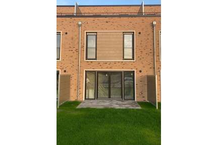 Haus zum Mieten in Osnabrück 1.635,00 € 148 m²