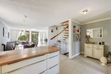 Haus zum Kaufen in Stuttgart-Stammheim 665.000,00 € 129.5 m²