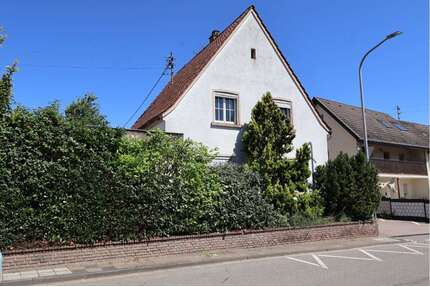 Haus zum Kaufen in Lustadt 439.000,00 € 228 m²