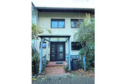 Haus zum Mieten in Frankfurt 2.500,00 € 130 m²