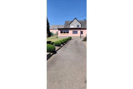 Einfamilienhaus mit Scheune - 125.000,00&nbsp;EUR Kaufpreis, ca.&nbsp; 150,00&nbsp;m&sup2; in Mastershausen (PLZ: 56869)