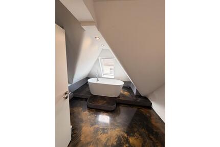 Luxuriöse 80 qm DG-Wohning mit Designerbad in Hagen-Rummenohl