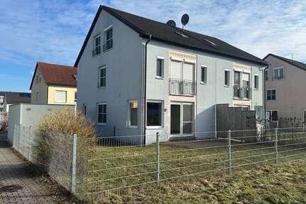 Haus zum Mieten in Weiden 1.350,00 € 136 m²