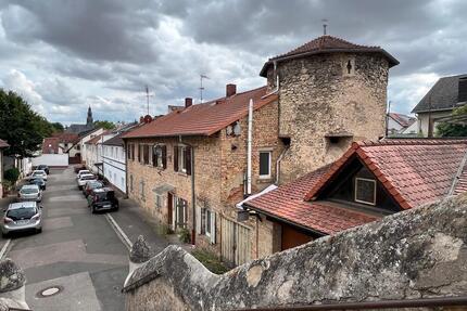 Sanierungsbedürftige Immobilie mit historischem Charme - Alzey