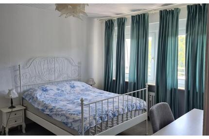 Möblierte 4 Zimmer Wohnung in Neunkirchen-Wellesweiler