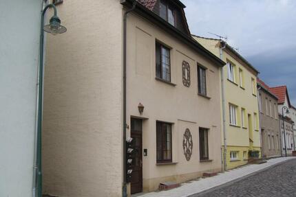 Erdgeschoßwohnung Altbau - 690,00&nbsp;EUR Kaltmiete, ca.&nbsp; 84,00&nbsp;m&sup2; in Wesenberg (PLZ: 17255)